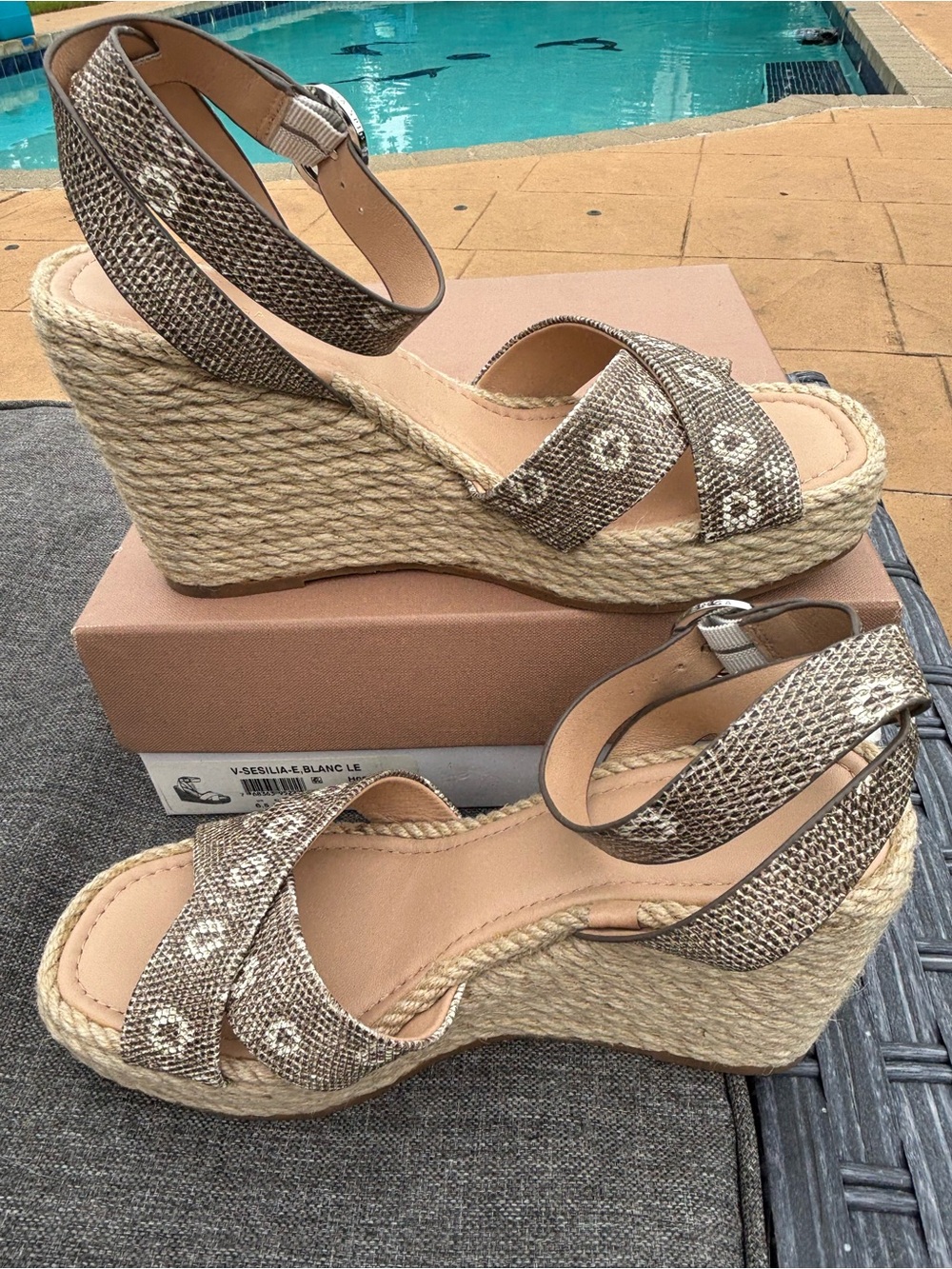 New Via Spiga Sesilia Blanc Lizard 8.5 Wedge Heels